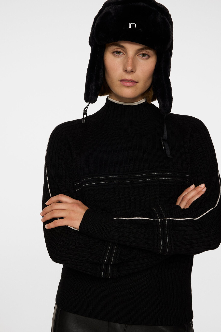 nora strikkegenser
