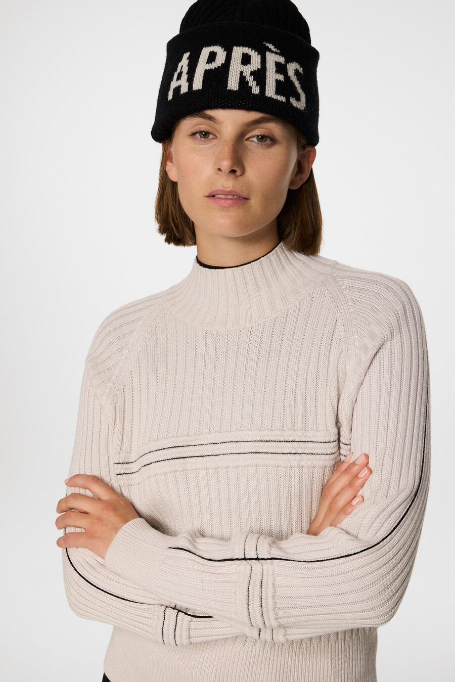 nora strikkegenser