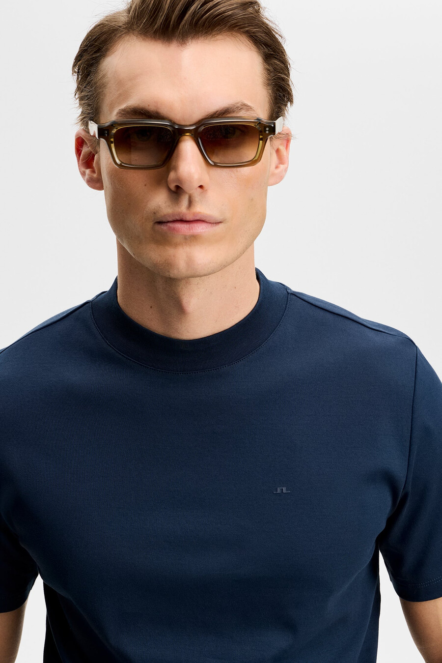 ace mock neck t-skjorte